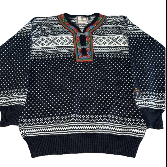 DALE OF NORWAY Setesdal Clasp WOOL Nordic Henley SWEATER
